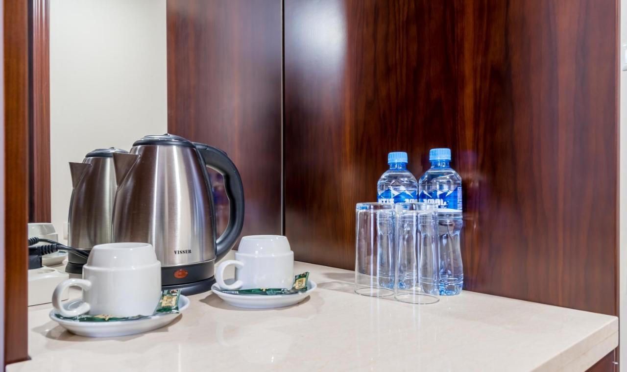 Aura Hotel Тбилиси Экстерьер фото