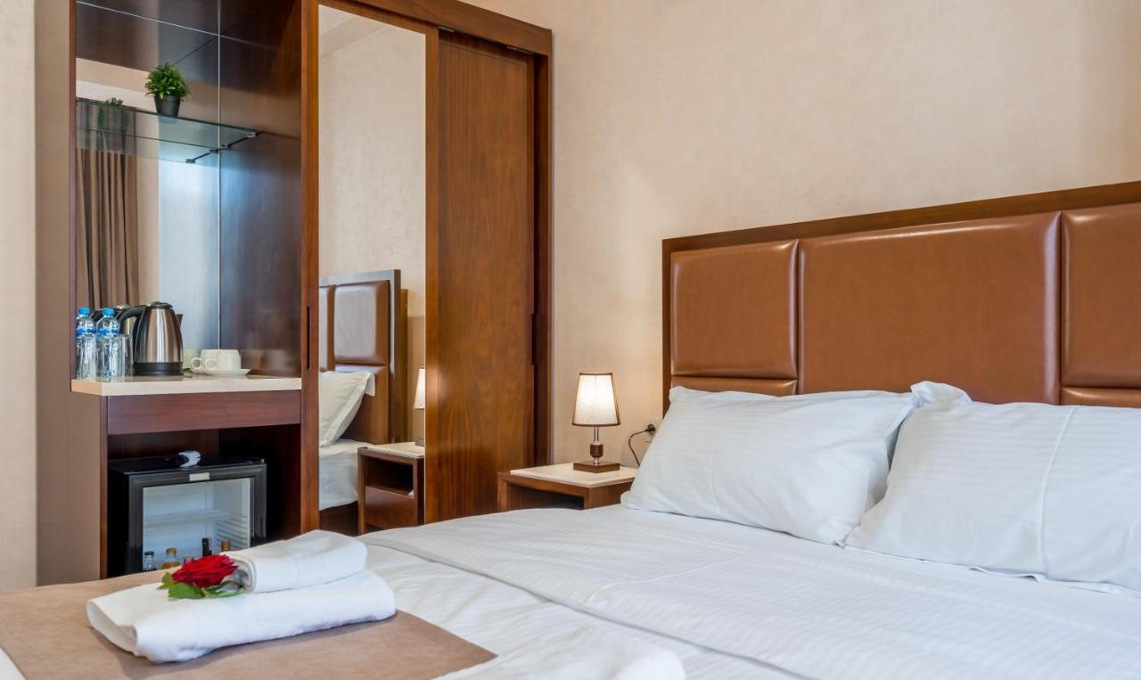 Aura Hotel Тбилиси Экстерьер фото